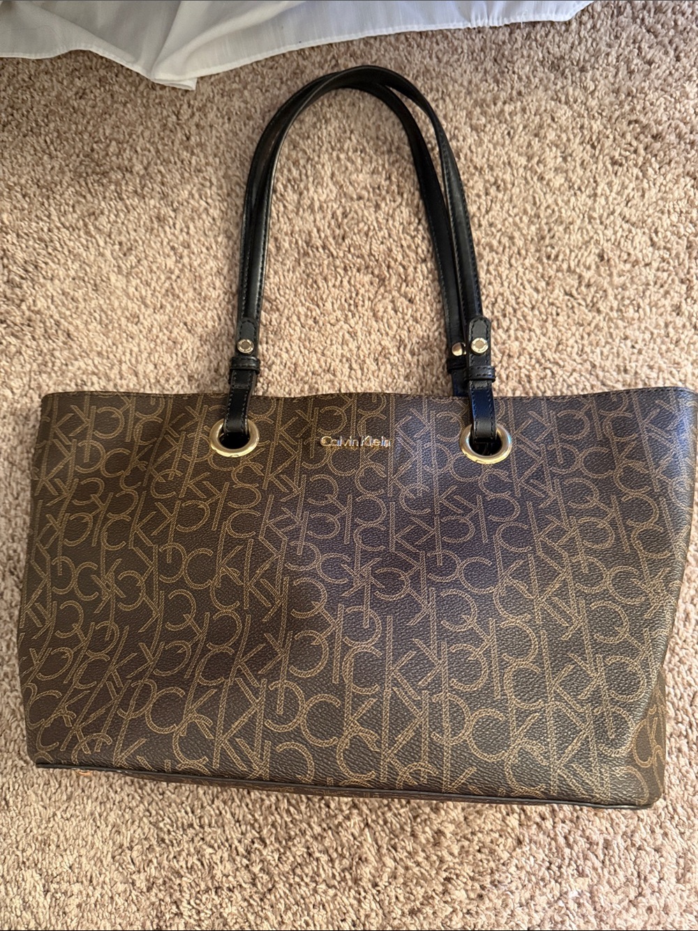 Calvin Klein tote - Picture 2 of 13